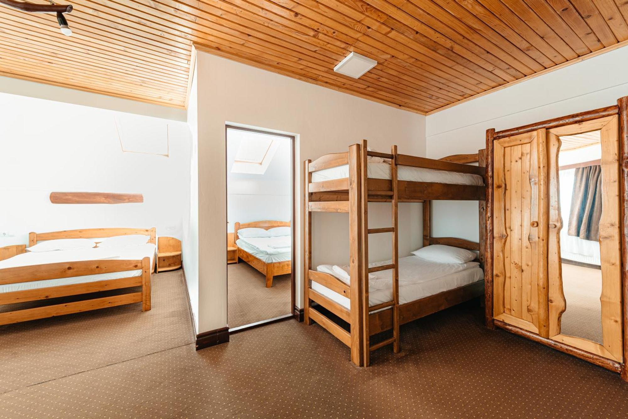 Complex Turistic Alpina Blazna Sant Hotel Eksteriør billede
