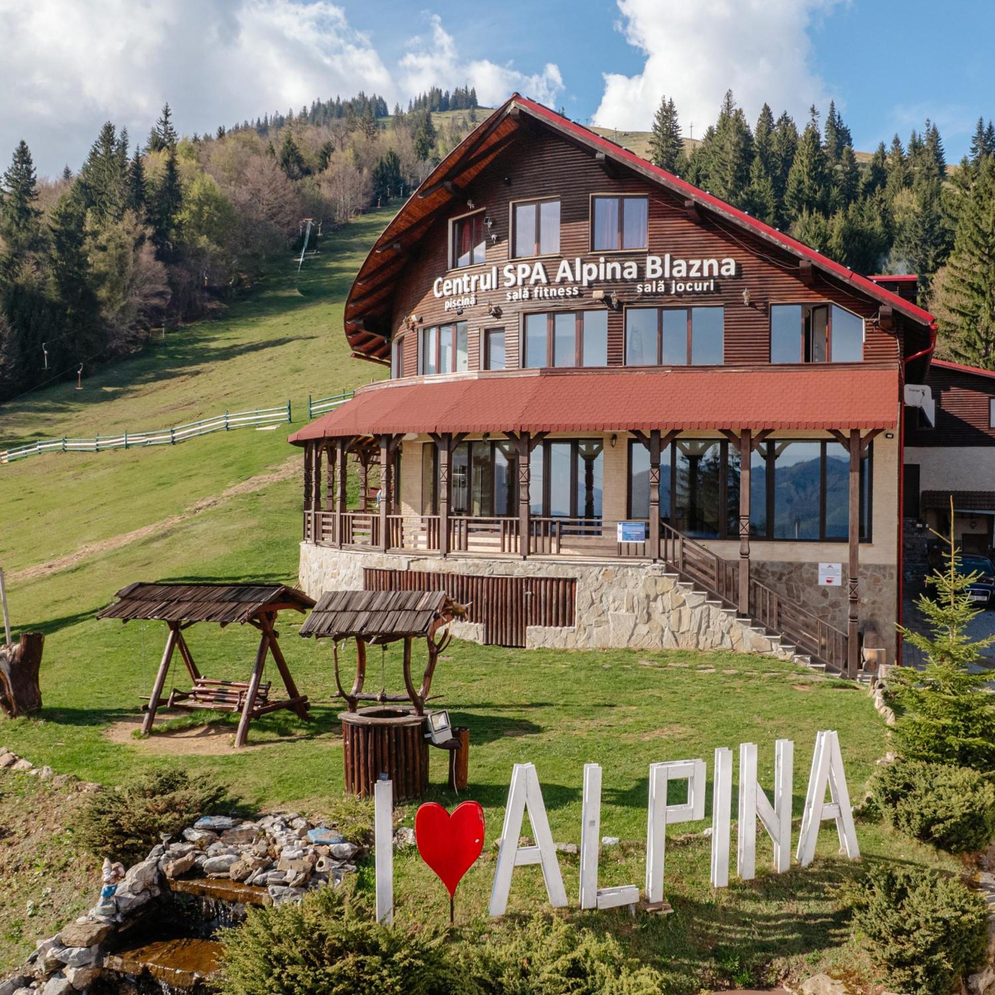 Complex Turistic Alpina Blazna Sant Hotel Eksteriør billede